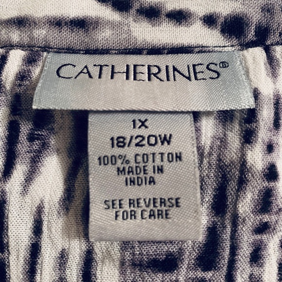 Catherine’s Top/Blouse - Picture 3 of 4